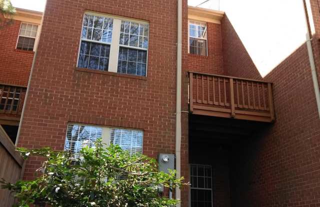 1384 PARK GARDEN Lane