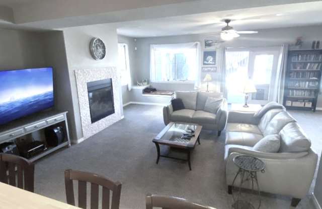 Photo of 7660 South Blackstone Parkway