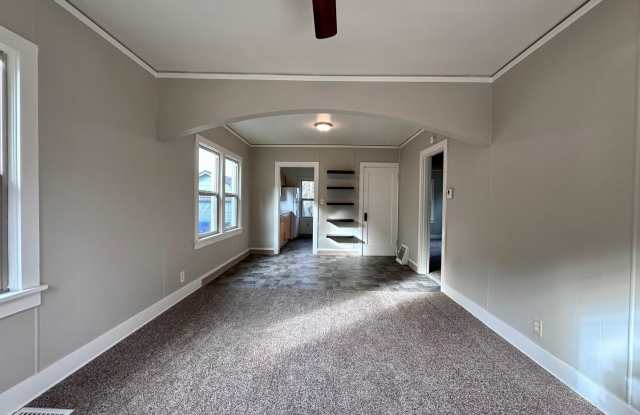 Adorable Home in a Historic Oregon City Neighborhood