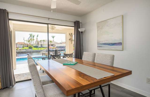 2020 Southeast 20th Lane