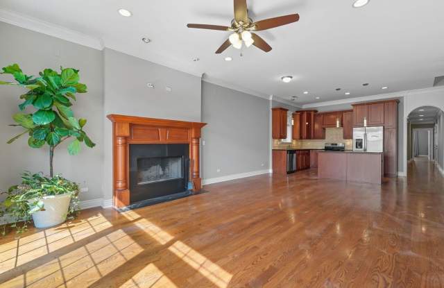 1248 W Jackson Boulevard