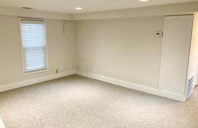 611 Fairgrove Avenue