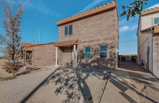Photo of 4 bedroom 2.5 bath home in East El Paso!