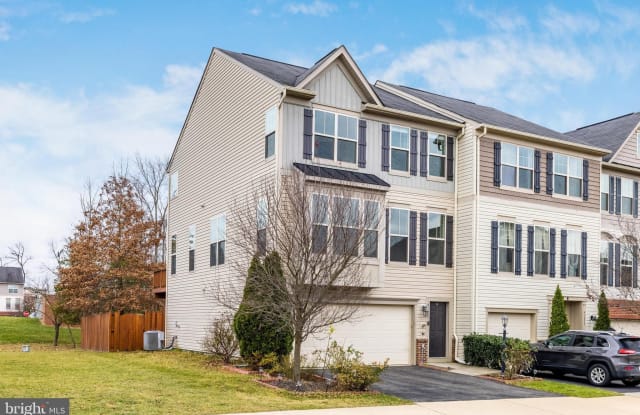 42639 CHISHOLM DRIVE - 42639 Chisholm Drive, Broadlands, VA 20148