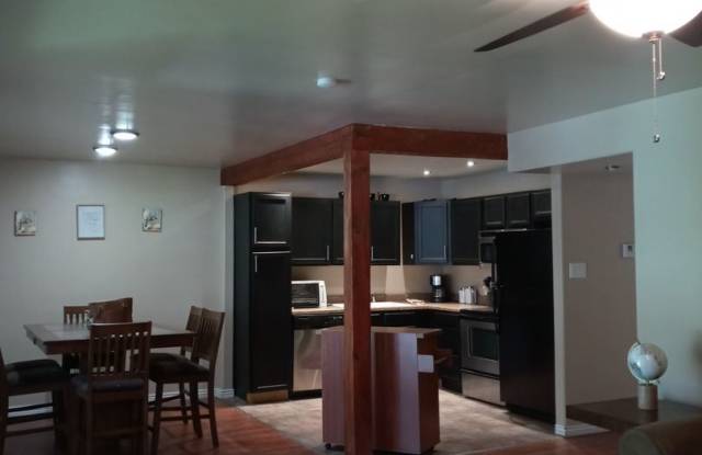 937 Country Club Dr. SE, Apt G