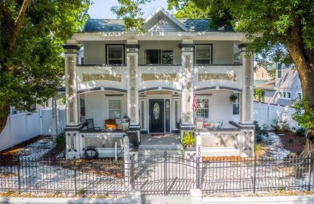 802 8TH Street N