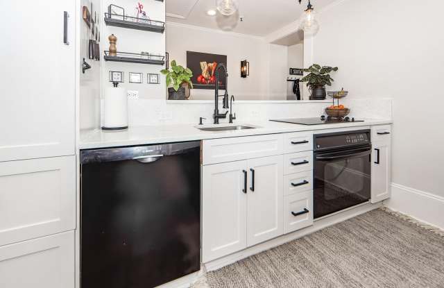 67 Legare St Apt 301