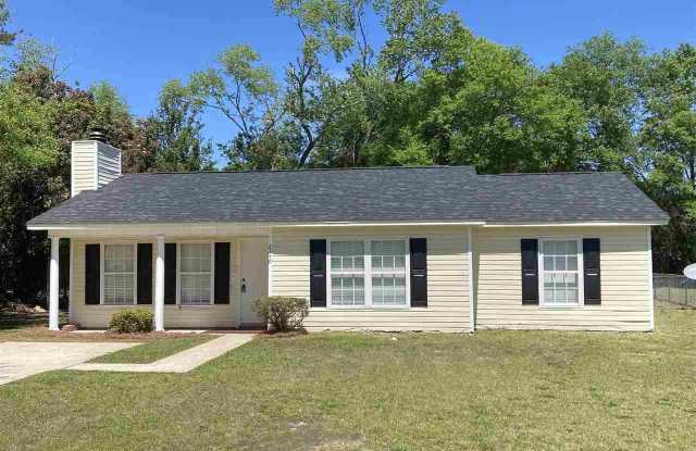 2240 Bellaire Dr - 2240 Bellaire Drive, Florence, SC 29505