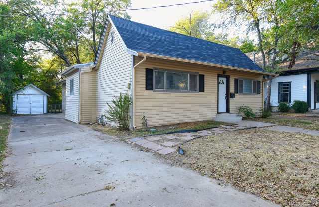 Photo of 1507 Bois D'Arc, Commerce