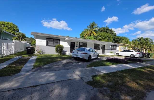 Photo of 525 NE 132nd Ter