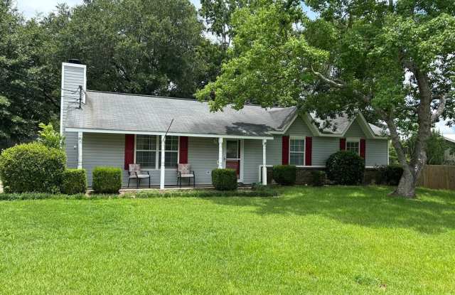 1403 Eastwood Dr.