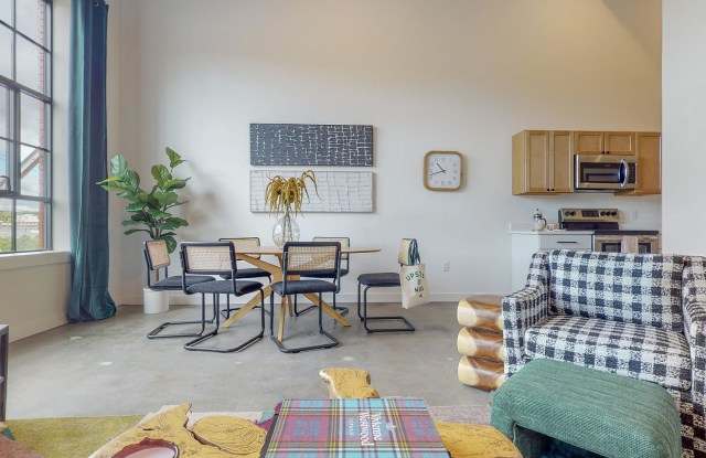 21 Erie Boulevard Unit D12