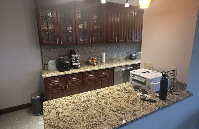 1912 Dupont Ave S Unit 304 - 304