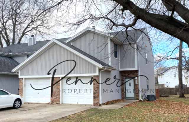 3538 NE INDEPENDENCE AVE