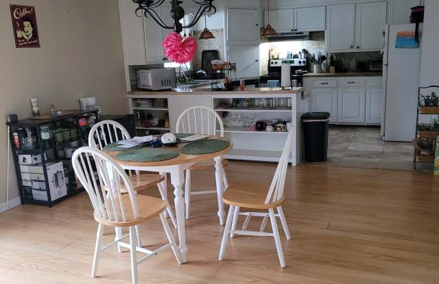 124 Clyde Townsend Road