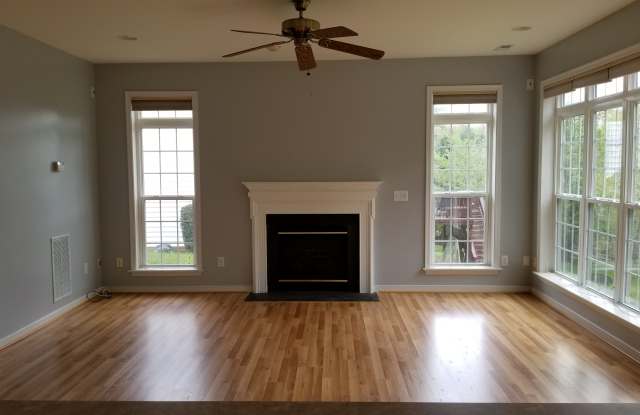 1036 Rolling Meadow Lane