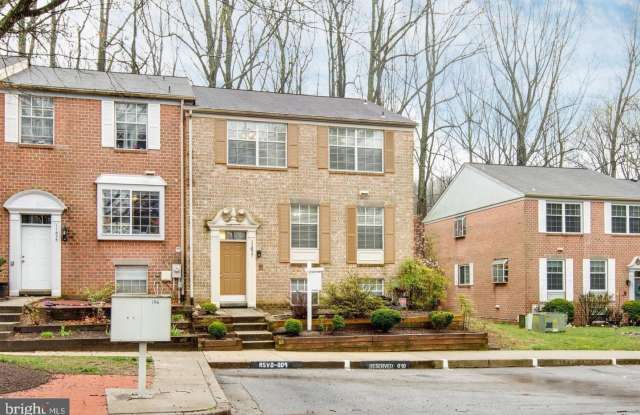 11877 NEW COUNTRY Lane