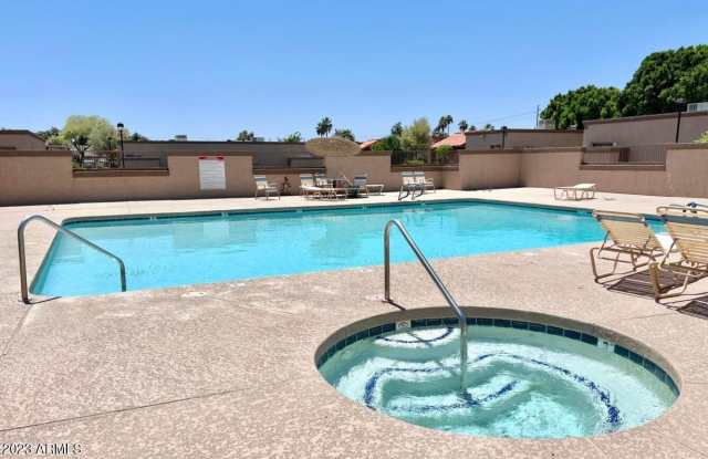 99 N COOPER Road unit: 136