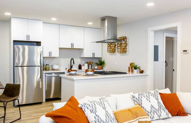 Photo of Meadowbrook Apartments