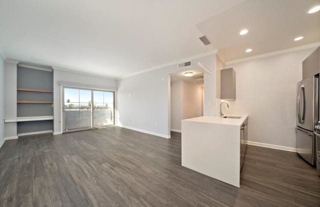 Boulevard on Wilshire