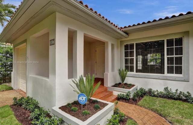 307 Candia Ave