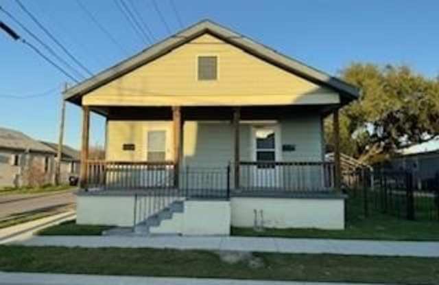 Photo of 2537 PAINTERS Street