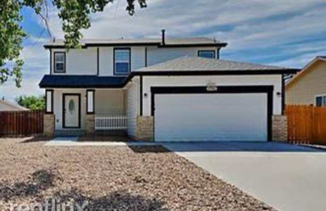 1741 Keswick Rd - 1741 Keswick Road, Stratmoor, CO 80906