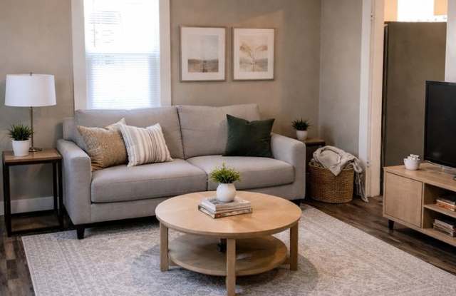 Photo of Gem Located In Central Selah; Spacious 2-Bedroom Retreat with Private Yard  Lots Of Storage!