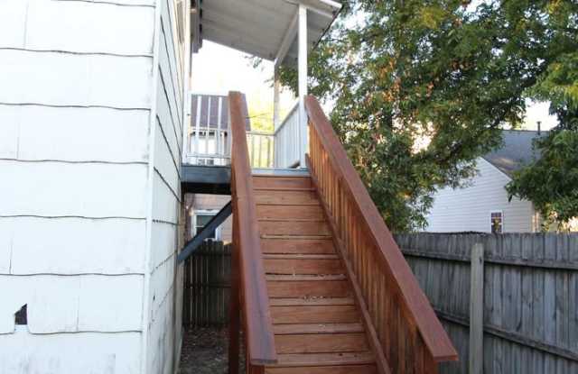 234 1/2 Saluda Street