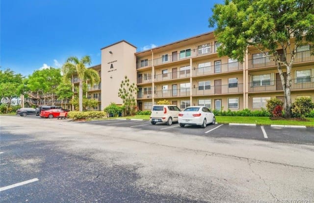 13550 Southwest 6th Street - 13550 Southwest 6th Street, Pembroke Pines, FL 33025