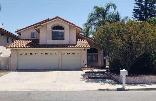 17949 Paseo Valle
