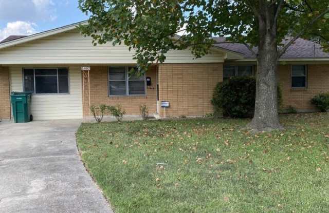 2407 Martha Circle - 2407 Martha Circle, Pine Bluff, AR 71601