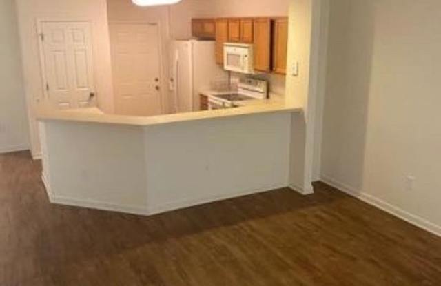 8550 ARGYLE BUSINESS LOOP 105