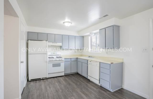 Photo of 170 W 100 N