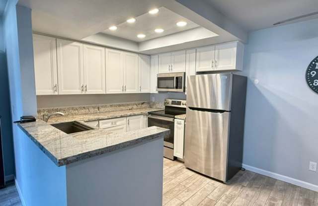 Updated 1 bedroom-1 bath, First Floor Condo in Desirable Rancho Mission Villas