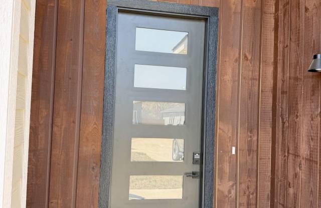 15512 Greenhouse Way