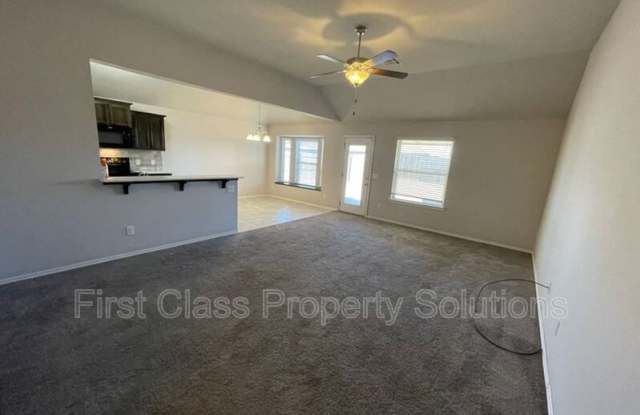 1112 Chestnut Creek Dr