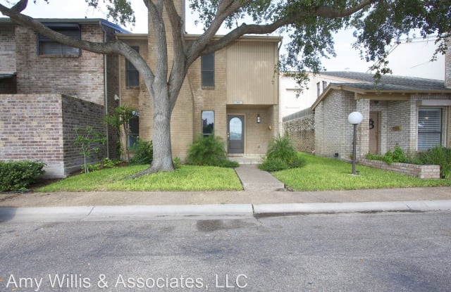 82 Lakeshore - 82 Lake Shore Dr, Corpus Christi, TX 78413