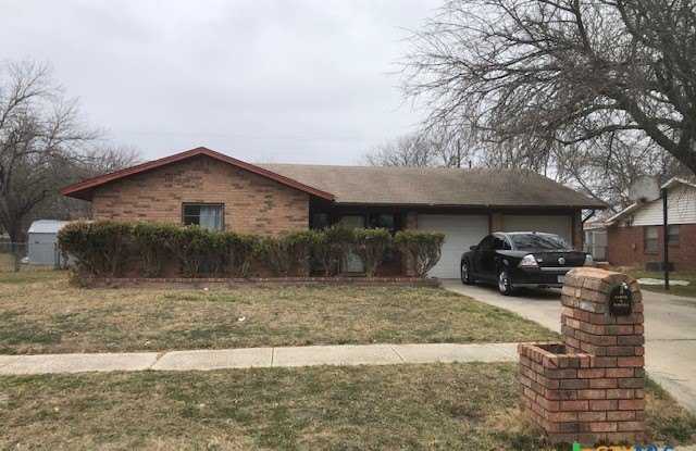 Photo of 2303 Daisy Drive