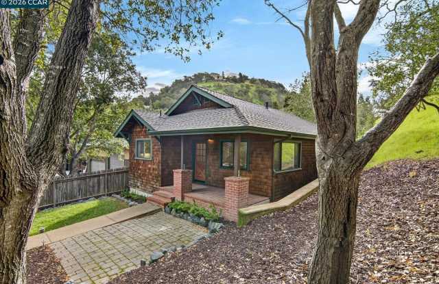 261 Castle Hill Ranch Rd unit: A