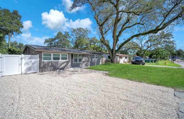 4640 SW 25th Terrace