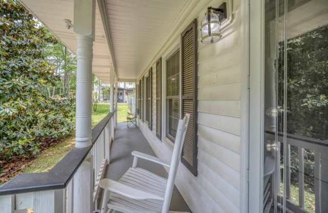 83 Summit Ridge Circle SE