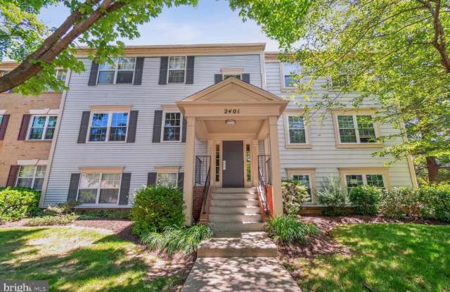 2401 NORMANDY SQUARE PLACE
