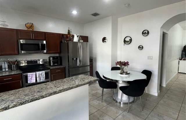 11271 SW 240th Street 11271, Homestead, FL 33032