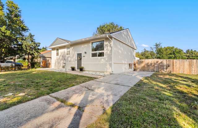 3040 Garland Terrace