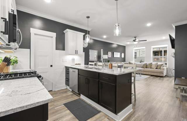 Photo of 127 East 8th Avenue