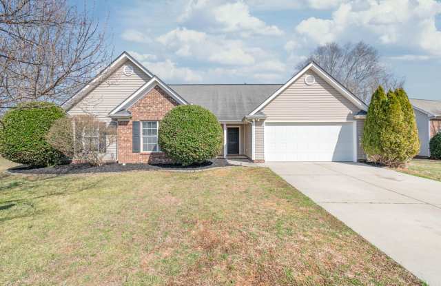 Beautiful Ranch Home in Indian Trail!