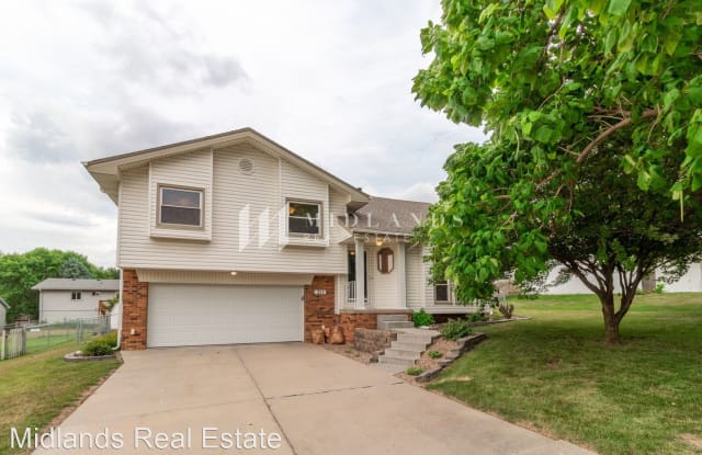 311 Fort St. - 311 Fort Street, Papillion, NE 68046