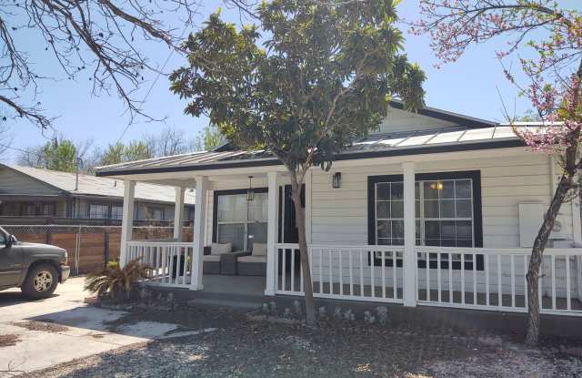 2 bedroom 1 bath house