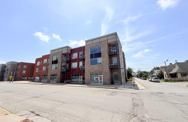 PRICE REDUCTION: 2 Bedroom/1 Bathroom Condo located at 3101 E 10th St. Unit 301